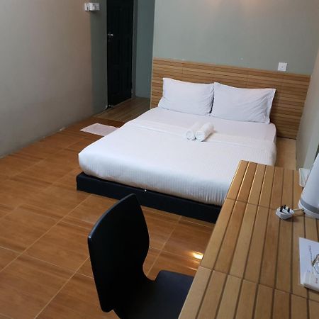 Qing Yun Rest House Gadong 1St Branch Kampong Gadong 外观 照片