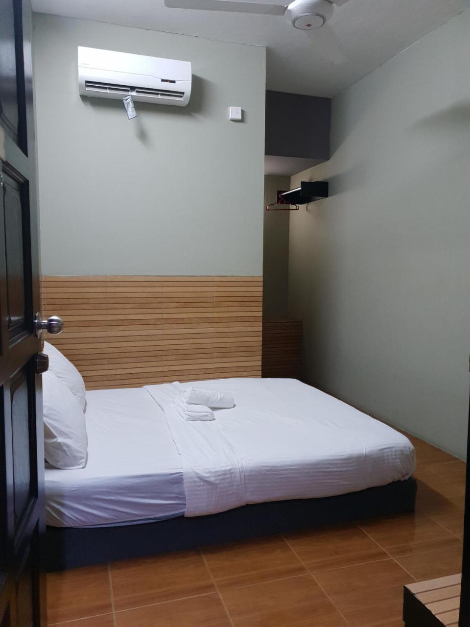 Qing Yun Rest House Gadong 1St Branch Kampong Gadong 外观 照片